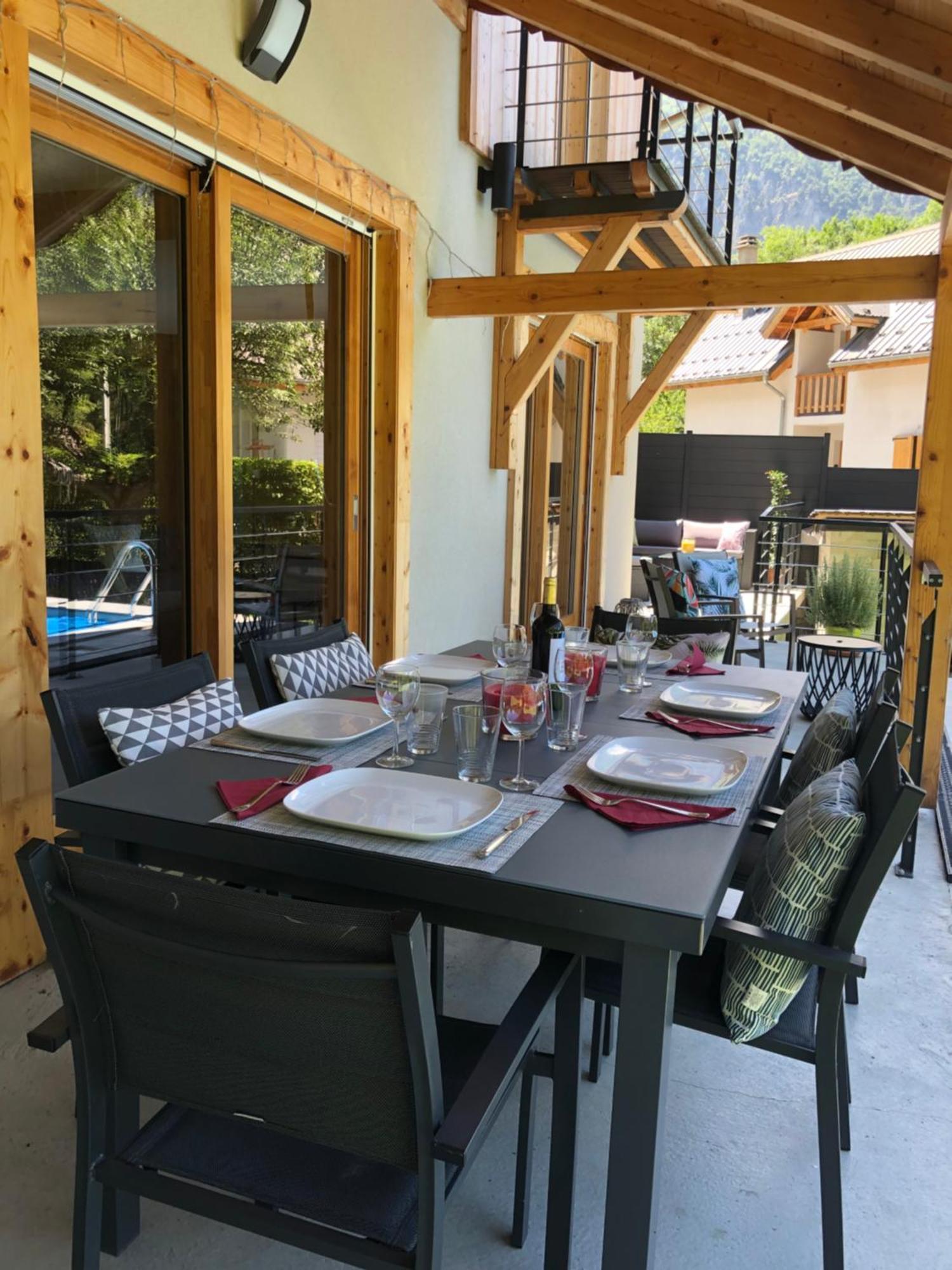 Chalet Barbara With Swimming Pool In The Heart Of Oisans Le Bourg-dʼOisans Buitenkant foto